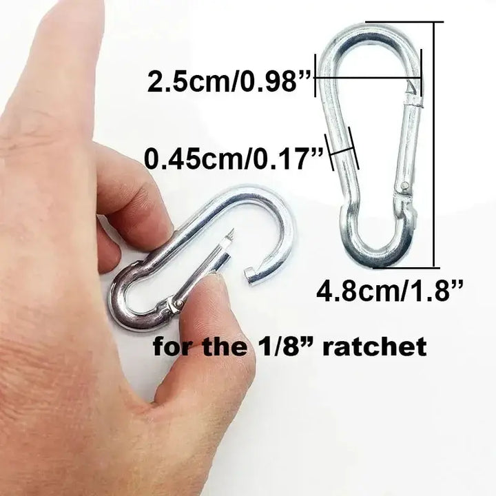 Person holding metal hook with measurements for 1/8" ratchet, showing dimensions in centimeters and inches.